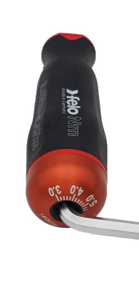 Отвертка c регулировкой крутящего момента Серия Nm 3,0-5,4 с набором насадок 12 шт в кейсе plus/minu