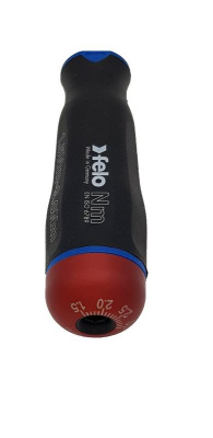 Отвертка c регулировкой крутящего момента Серия Nm 1,5-3,0 с набором насадок 12 шт в кейсе plus/minu